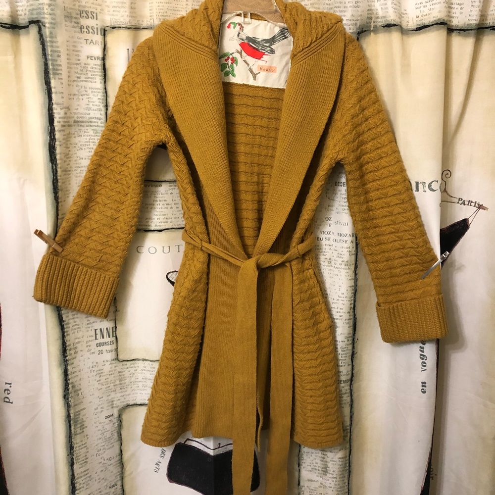 COPY - Anthropology mustard sweater size small